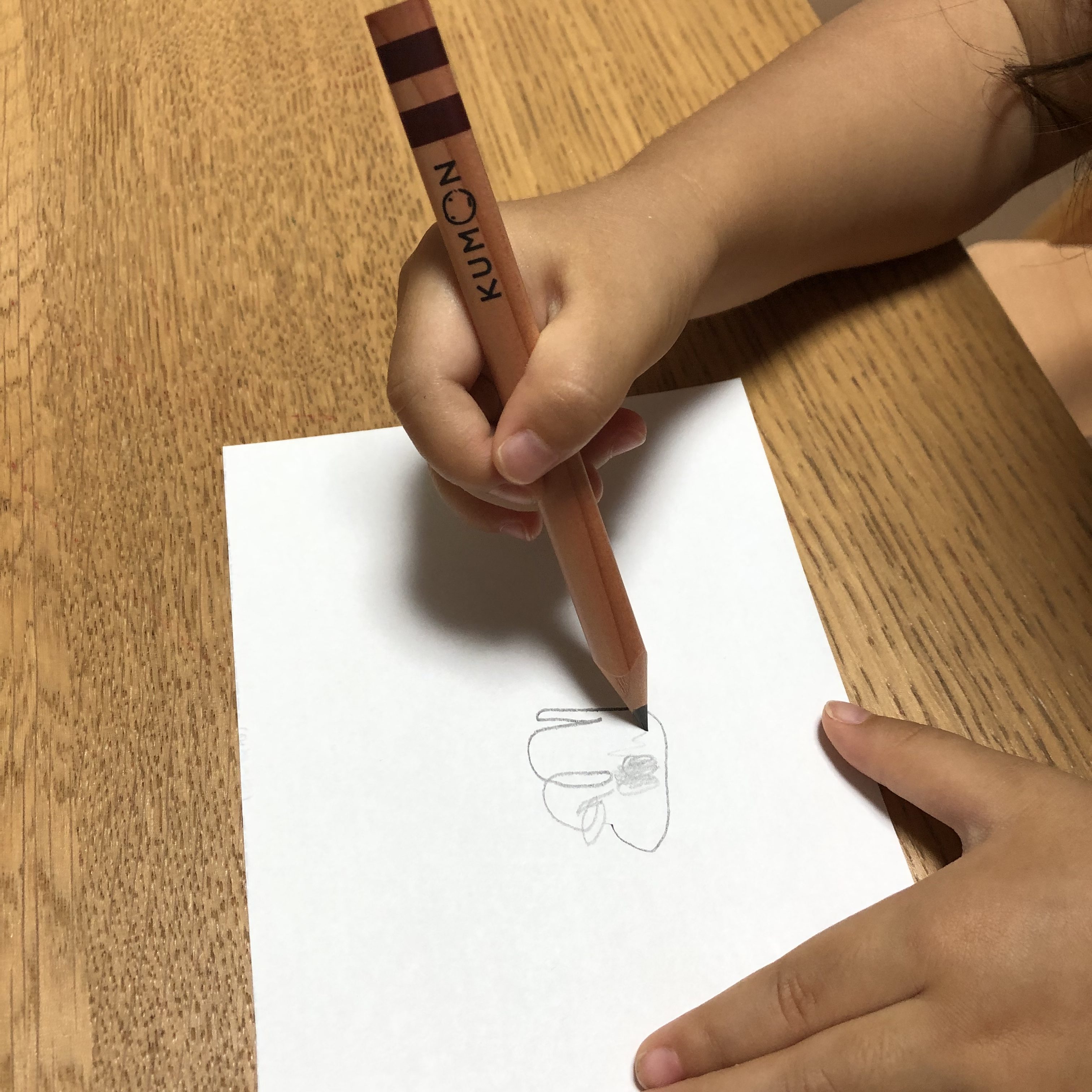 口コミ 初めての鉛筆にくもん三角こどもえんぴつがおすすめ 2歳児デビュー 転勤主婦まるこのブログ